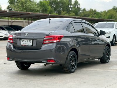 TOYOTA VIOS 1.5 MID AT ปี 2020 (9กม 813)
