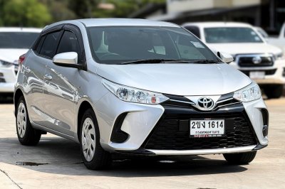 TOYOTA YARIS 1.2 ENTRY ปี 2021  ( 2ขง 1614 )