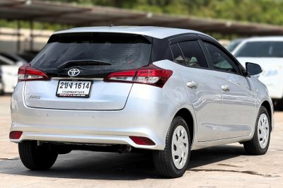 TOYOTA YARIS 1.2 ENTRY ปี 2021  ( 2ขง 1614 )
