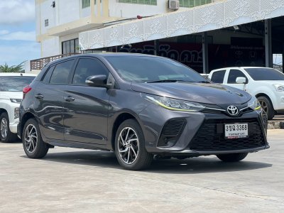 Toyota Yaris 1.2 Sport รถปี 2022 (3ขฉ3368)