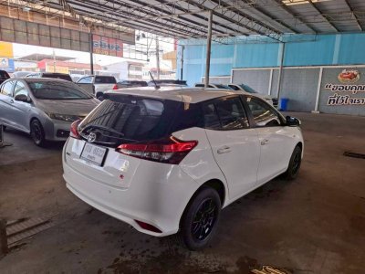 TOYOTA YARIS 1.2 ENTRY ปี 2021