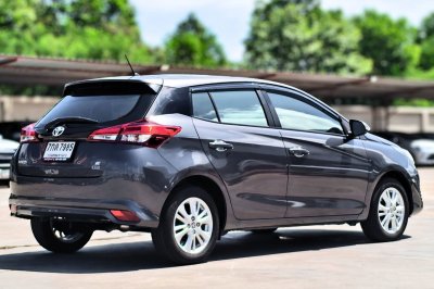 TOYOTA YARIS 1.2 E ปี 2018  (7กด 7985)