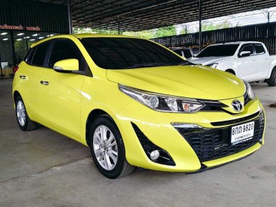 Yaris สีเขียว