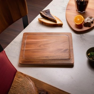 CUTTING BOARD WITH JUICE GROOVE