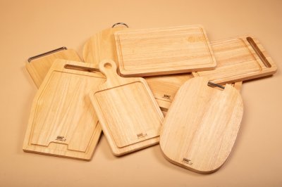 HEXAGONAL CUTTING BOARD WITH JUICE GROOVE