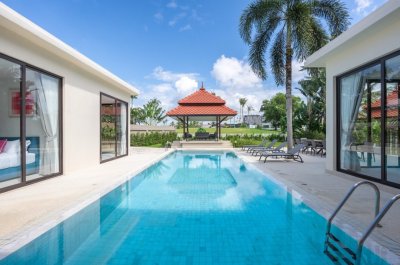 บ้านลากูน่า