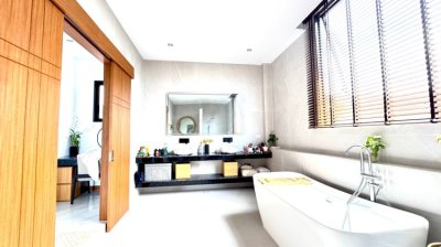 โอเชียนฮิลส์ วิลล่า บี