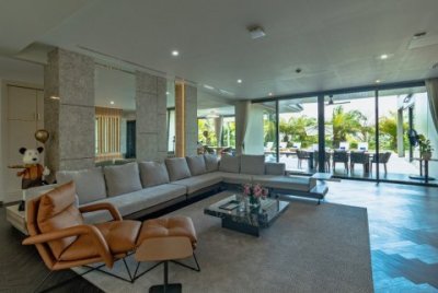 วิลล่าไลออน | หาดลายัน