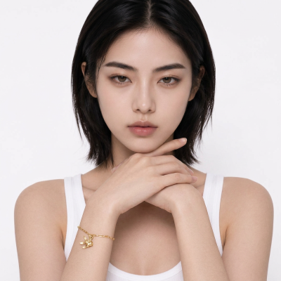 สร้อยข้อมือเงินแท้บริสุทธิ์ 99.99% ชุบทองแท้พรีเมียม ไซส์ M (Size M) งานแฮนด์คราฟต์ดีไซน์หรูหราจากแบรนด์ Shannta เครื่องประดับอันเลอค่าที่อ่อนโยนต่อผิว