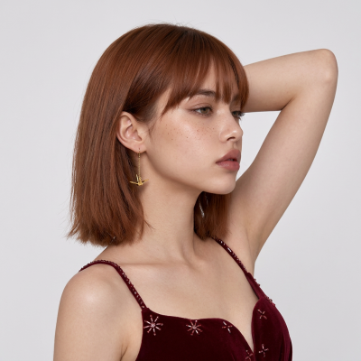 ต่างหูห้อยยาวรูปนกโอริกามิเงินแท้บริสุทธิ์ 99.99% ชุบทองแท้สี Rich Gold งาน Handcraft พรีเมียมจากแบรนด์ Shannta เครื่องประดับต่างหูเงินแท้ผิวสัมผัสเงางาม ปลอดภัยต่อผิวแพ้ง่าย