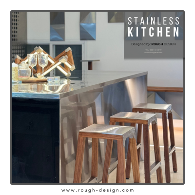 ครัวสแตนเลสพร้อมไอแลนด์ | Stainless Kitchen with Island