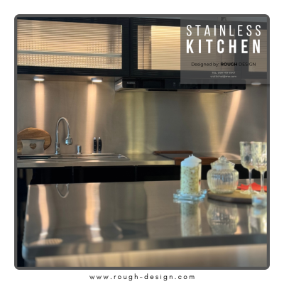 ครัวสแตนเลสพร้อมไอแลนด์ | Stainless Kitchen with Island