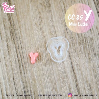  Mini Cookie and Clay Cutter-Y