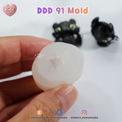 DDD 71, 91-92 Tiny 3D Molds / UV Resin