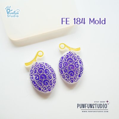 Frui  Yami Yami Face Earring Mold