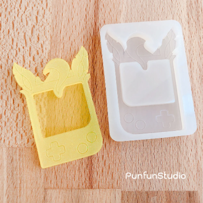Leafe x Game Boy Shaker Mold / Pokemold / Silicone Mold