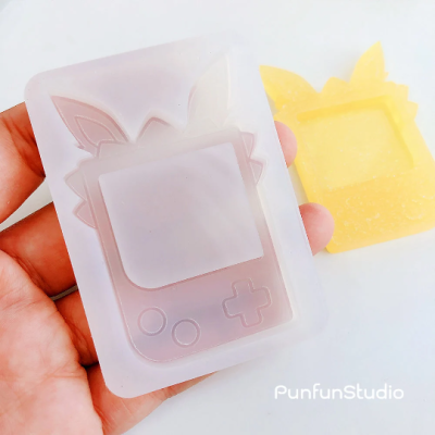  Jolteon x Game Boy Shaker Mold