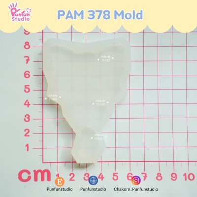 Retsuko_concert_outfit_Mold_3