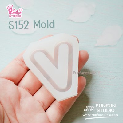 S131-156 Mold  / Alphabet Shaker Mold / A-Z 26 pieces / Silicone Mold
