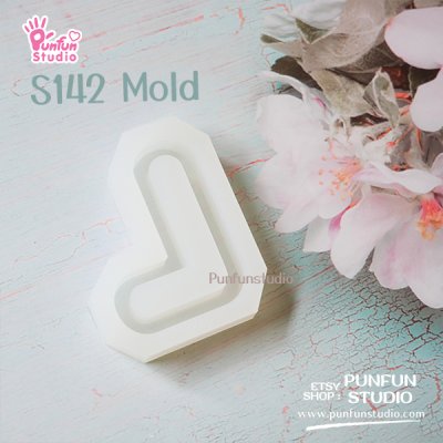 S131-156 Mold  / Alphabet Shaker Mold / A-Z 26 pieces / Silicone Mold