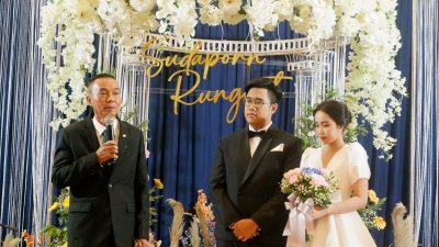 งานมงคลสมรส คุณสุดาภรณ์ & คุณรุ่งรุจน์