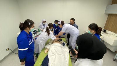 เปิดให้บริการแล้ว! Walk-In ฝึก ACLS ครึ่งวัน เพียง 1,000.- พร้อมอุปกรณ์ครบชุด