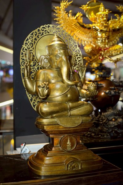 เทวรูปพระพิฆเนศวร (วาระครบรอบ 50 ปี คณะศึกษาศาสตร์ ม.ศิลปากร)