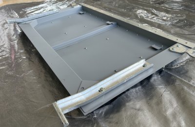 Tailgate Series 2, Series 3 Assembly with Galvanized Fittings