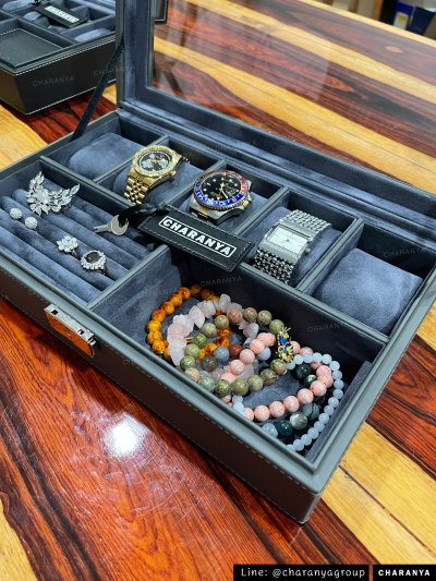 กล่องเครื่องประดับ กล่องนาฬิกา สีเทา มีช่องใส่แหวน และช่องใส่เครื่องประดับต่าง ๆ พร้อมกุญแจล็อค หรูหรา งานสวย เนื้องานดี ผลิตด้วยวัสดุเกรดดี เนื้องานสวย watch and jewelry Storage - Gray