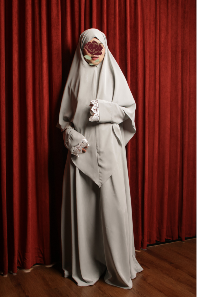 Nayra Safa Set in Pearl Blue