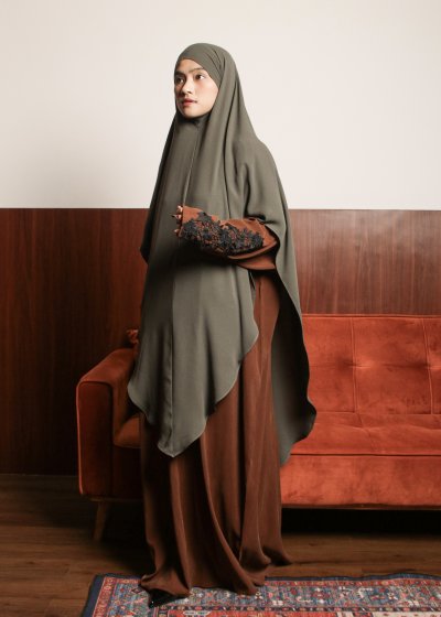 Safa Noor Abaya