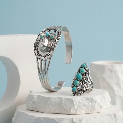 Sterling Silver Turquoise Cuff Bangle 7.5 Inches