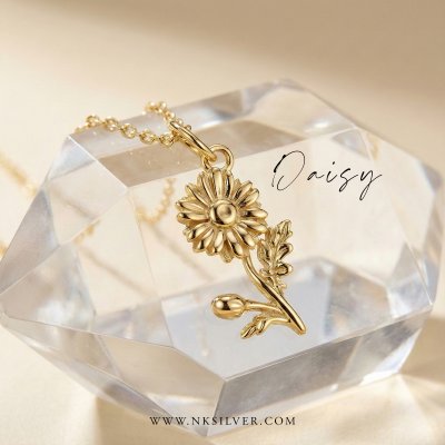 Sterling Silver Daisy Pendant Over 18K Yellow Gold Plated With Chain 18 Inches