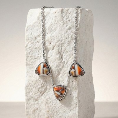 Sterling Silver Spiny Oyster Necklace 18 Inches