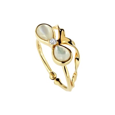 Sterling Silver Mother of Pearl Bow Ring Over 18K Yellow Gold Plated