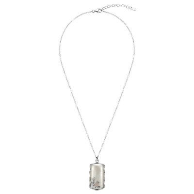 Sterling Silver Mother of Pearl Pendant With Chain 18 Inches