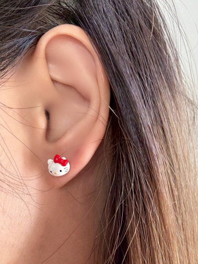 Hello Kitty Stud (head)