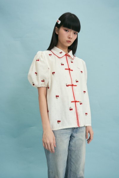 จัดส่ง 6 กุมภา LIU TOP WHITE