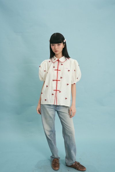 จัดส่ง 6 กุมภา LIU TOP WHITE