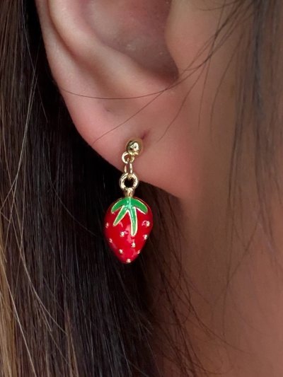 PETITE STRAWBERRY EARRING
