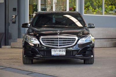 Mercedes-Benz E 200 Sedan ปี 2013 จด 2014