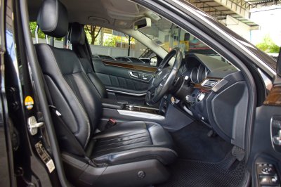 Mercedes-Benz E 200 Sedan ปี 2013 จด 2014