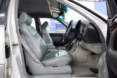 Mercedes-Benz S 320 ปี 1997