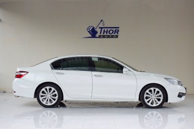 HONDA ACCORD 2.4 EL NAVI ปี 2018 จด 2019
