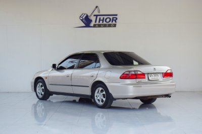 HONDA ACCORD 2.2 AT ปี 2000