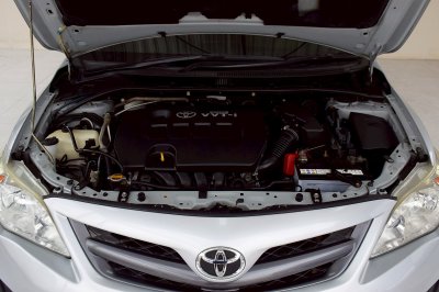 TOYOTA ALTIS 1.8E ปี 2012 จด 13