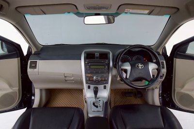 TOYOTA ALTIS 1.8E ปี 2013