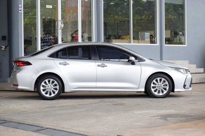 TOYOTA ALTIS New 1.6G ปี 2020