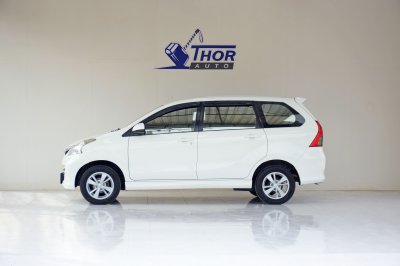 TOYOTA AVANZA 1.5S ปี 2013