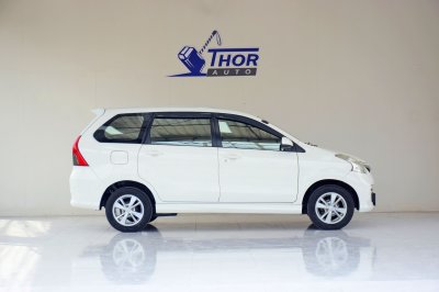 TOYOTA AVANZA 1.5S ปี 2013